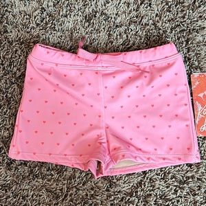 Kortni Jeane Boy Euro shorts size 4/5 pink hearts NWT